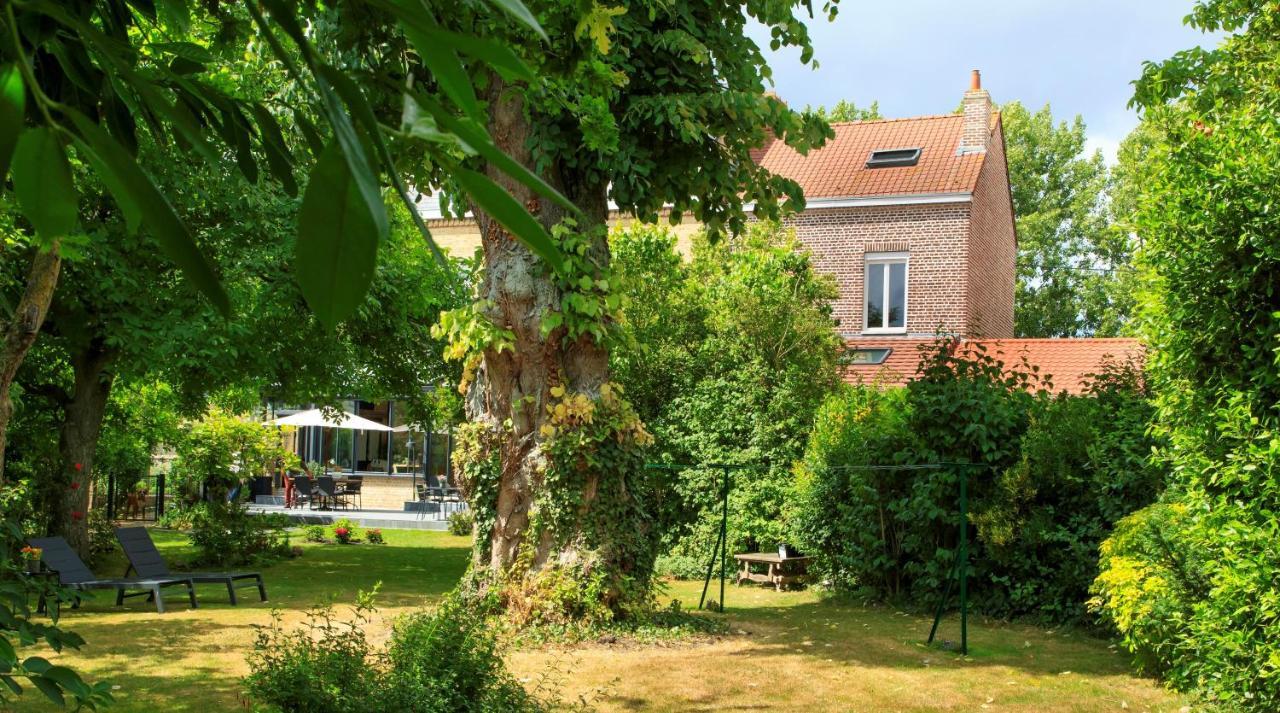 Les Berges Hotel Bourbourg Eksteriør billede