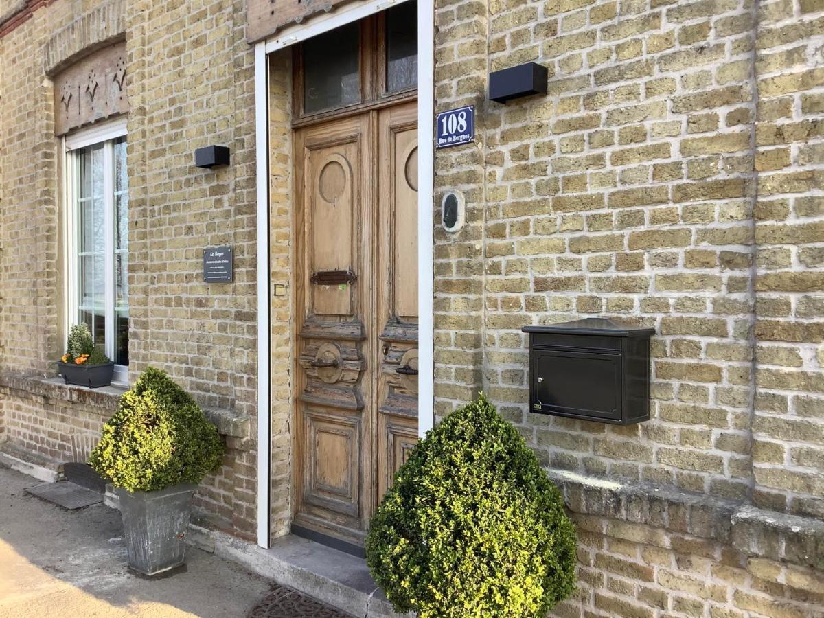 Les Berges Hotel Bourbourg Eksteriør billede
