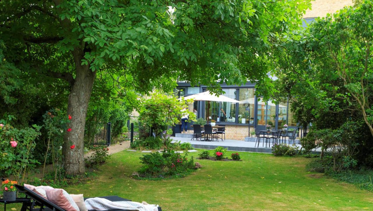 Les Berges Hotel Bourbourg Eksteriør billede
